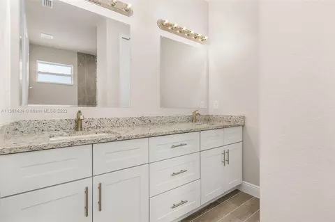 1047 N Naples St, Labelle, FL 33935 photo 13