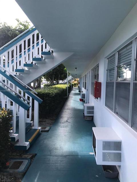 153 Berkshire G #153, West Palm Beach, FL 33417