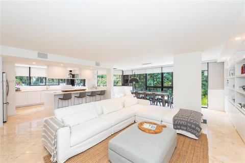 181 Crandon Blvd #202, Key Biscayne, FL 33149