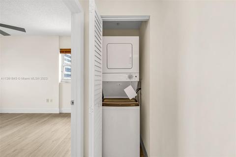 185 14 Th Ter #1908, Miami, FL 33131 photo 19