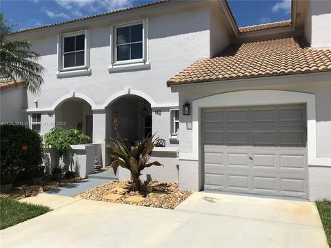 142 SW 169th Ave, Pembroke Pines, FL 33027