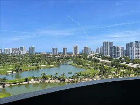 19501 W Country Club Dr #1501, Aventura, FL 33180