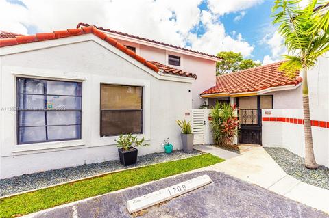 1711 San Remo Cir, Homestead, FL 33035