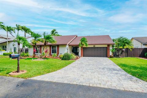 15565 SW 47th Ter, Miami, FL 33185