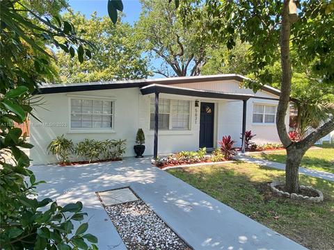 5631 Farragut St, Hollywood, FL 33021