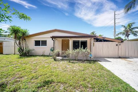 5736 Charleston St, Hollywood, FL 33021