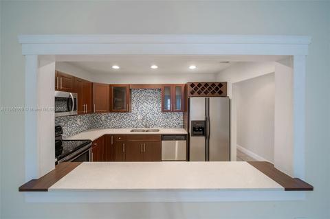 10629 SW 74th Ter #10629, Miami, FL 33173