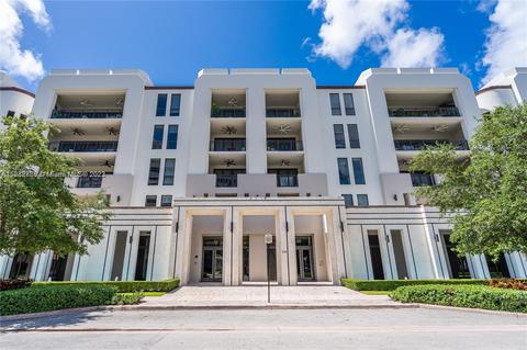 718 Valencia Ave #303, Coral Gables, FL 33134