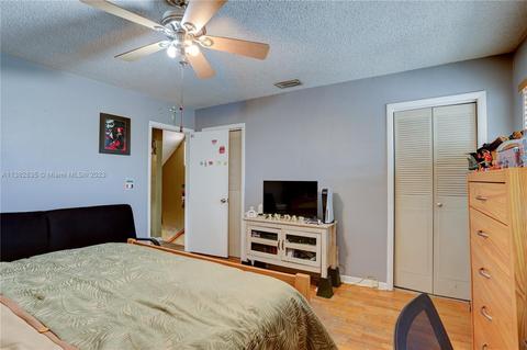 7119 W 13th Ave, Hialeah, FL 33014 photo 10