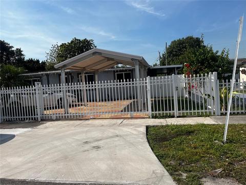 424 E 64th St, Hialeah, FL 33013 photo 1