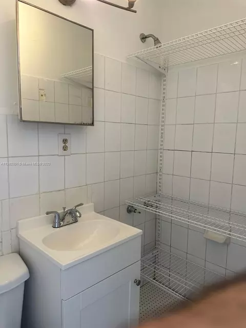 102 E 18th St, Hialeah, FL 33010 photo 24