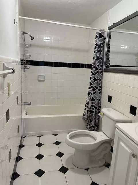 102 E 18th St, Hialeah, FL 33010 photo 20