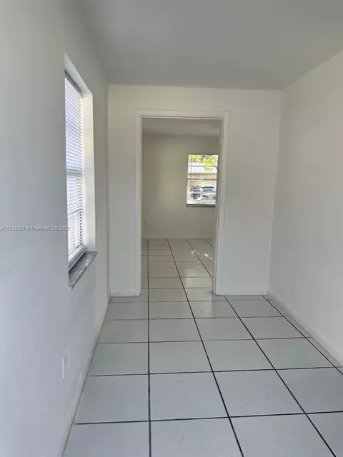 102 E 18th St, Hialeah, FL 33010 photo 11