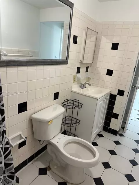 102 E 18th St, Hialeah, FL 33010 photo 21