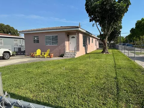 102 E 18th St, Hialeah, FL 33010