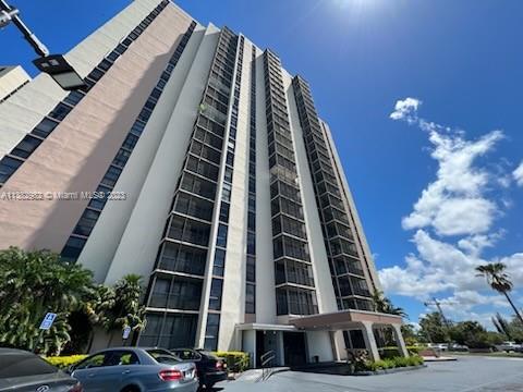 20301 W Country Club Dr #1721, Aventura, FL 33180
