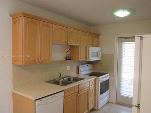 2753 NE 28th St #4E, Lighthouse Point, FL 33064 photo 9