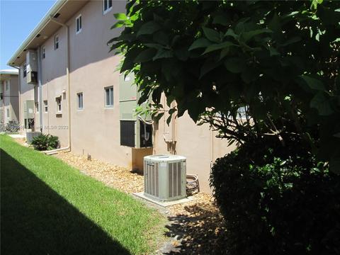 2753 NE 28th St #4E, Lighthouse Point, FL 33064 photo 2