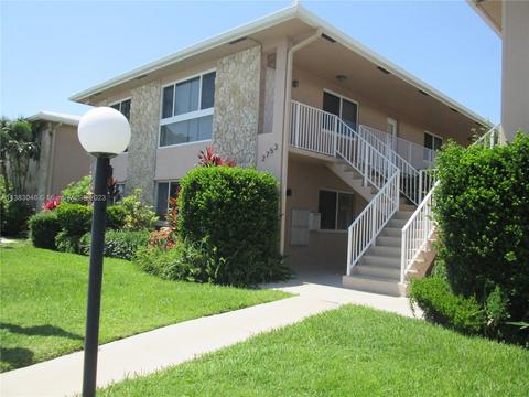 2753 NE 28th St #4E, Lighthouse Point, FL 33064