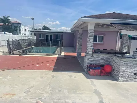 366 W 34th St, Hialeah, FL 33012 photo 1