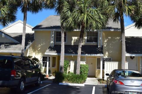 2072 Champions Way #2072, North Lauderdale, FL 33068