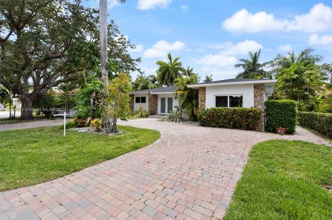 7731 Coquina Dr, North Bay Village, FL 33141
