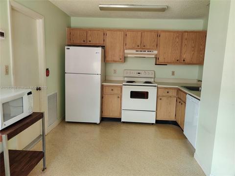 141 Arrowhead Cir, Jupiter, FL 33458 photo 6