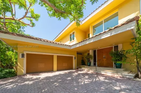 121 Gavilan Ave, Coral Gables, FL 33143