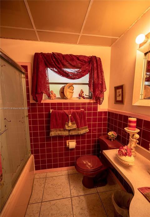 Undisclosed, Hialeah, FL 33012 photo 17