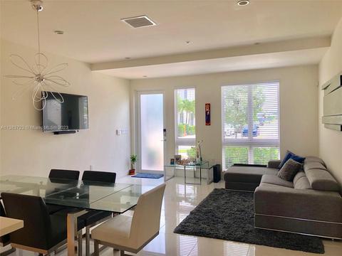 10260 NW 63 Ter #104, Doral, FL 33178