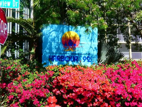 200 Harborview Dr #303, Tavernier, FL 33070