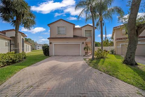 6390 NW 38th Dr, Coral Springs, FL 33067