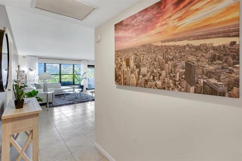3200 Port Royale Dr N #608, Fort Lauderdale, FL 33308