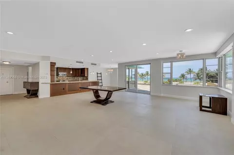 5255 Collins Ave #2D, Miami Beach, FL 33140