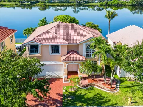 13808 NW 22nd St, Sunrise, FL 33323