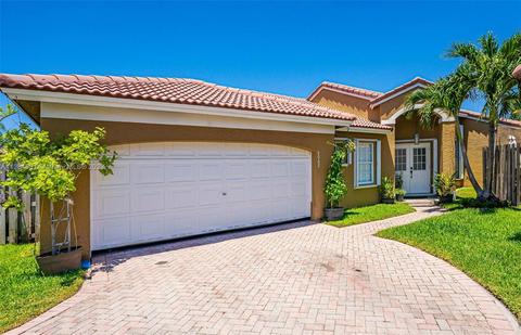 8062 SW 158th Ave, Miami, FL 33193