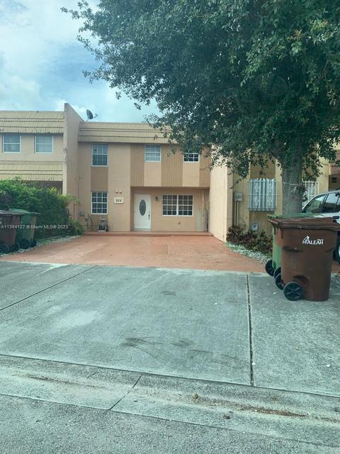 954 W 81st Rd #0, Hialeah, FL 33014