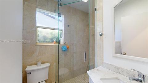 9048 Emerson Ave, Surfside, FL 33154 photo 35