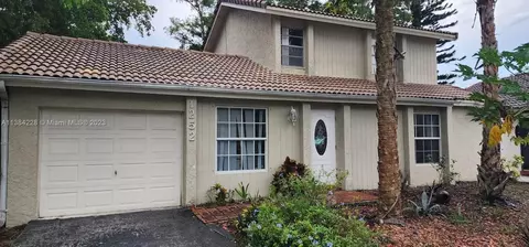 1252 NW 89th Dr, Coral Springs, FL 33071