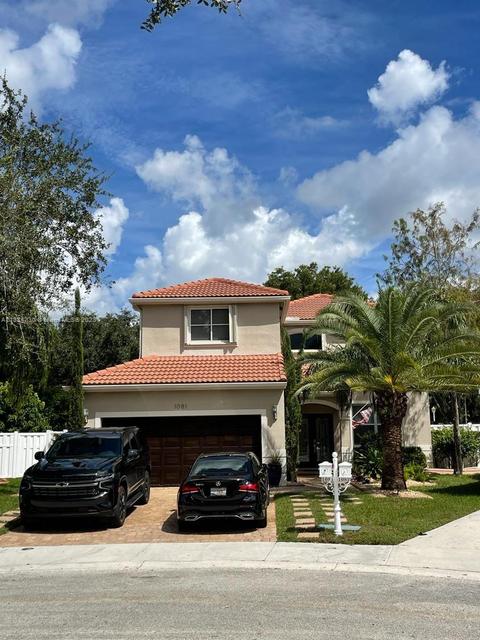 1081 Sequoia Ln, Weston, FL 33327