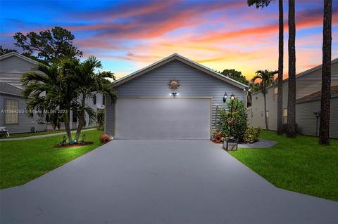 5585 W Berry Blossom Way W, West Palm Beach, FL 33415