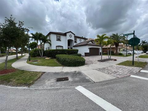 1934 SE 17th St, Homestead, FL 33035