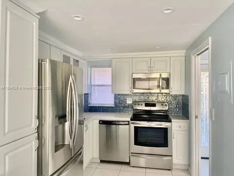 8900 Washington Blvd #109, Pembroke Pines, FL 33025