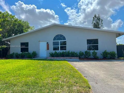 1851 NW 1st Ter, Pompano Beach, FL 33060