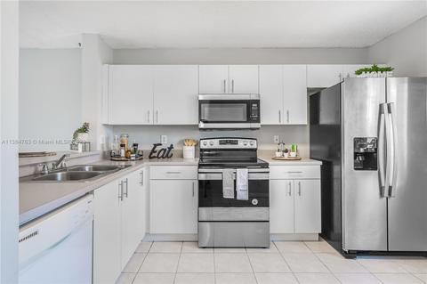 20862 NW 3rd Ct #20862, Pembroke Pines, FL 33029