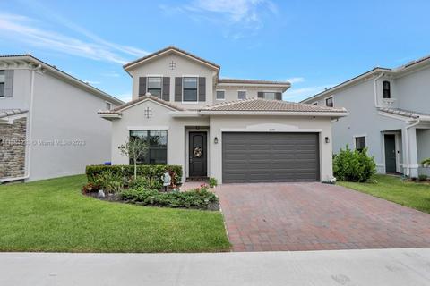 8495 NW 39th Ct, Coral Springs, FL 33065