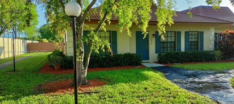 7038 SW 23 St #19, Davie, FL 33317