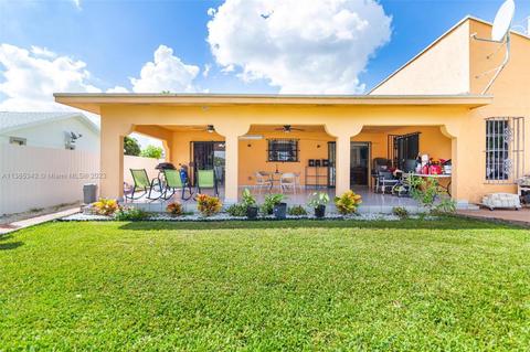 11121 SW 37th St, Miami, FL 33165