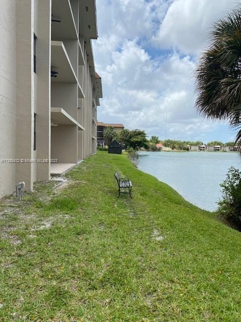 471 Ives Dairy Rd #403-3, Miami, FL 33179