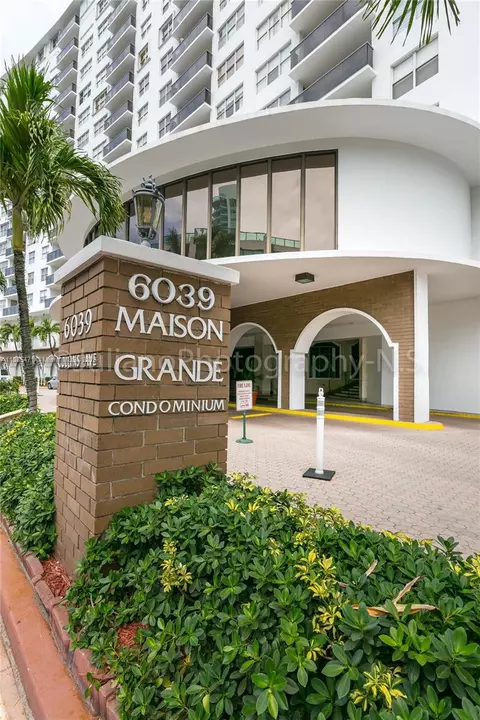 6039 Collins Ave #1005, Miami Beach, FL 33140 photo 4